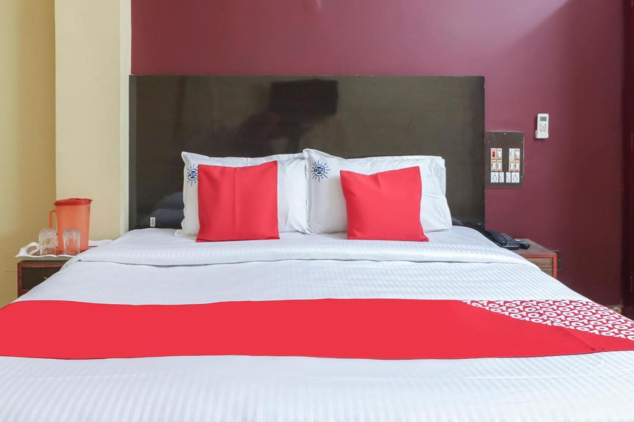 โอโย 45895 โฮเต็ล บลูไนล์ Hotel เชนไน ภายนอก รูปภาพ